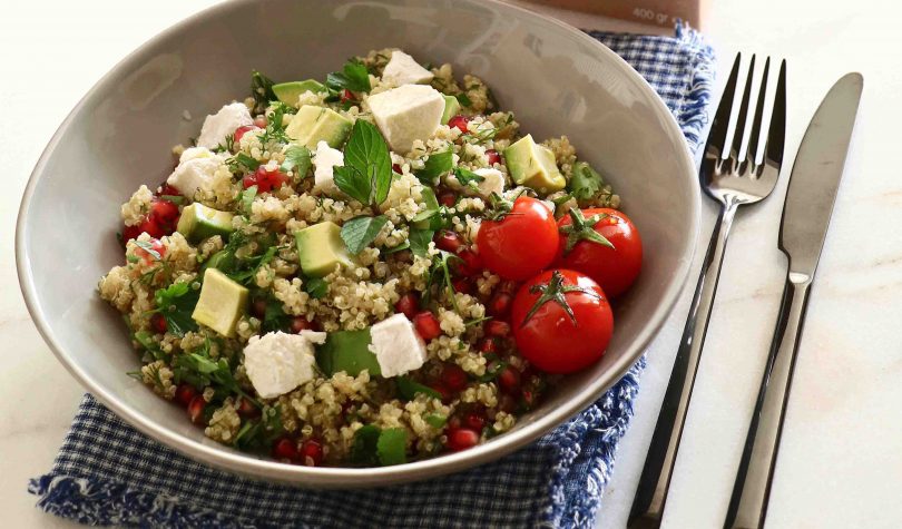  Narlı Kinoa Salatası Tarifi Nasıl Yapılır?